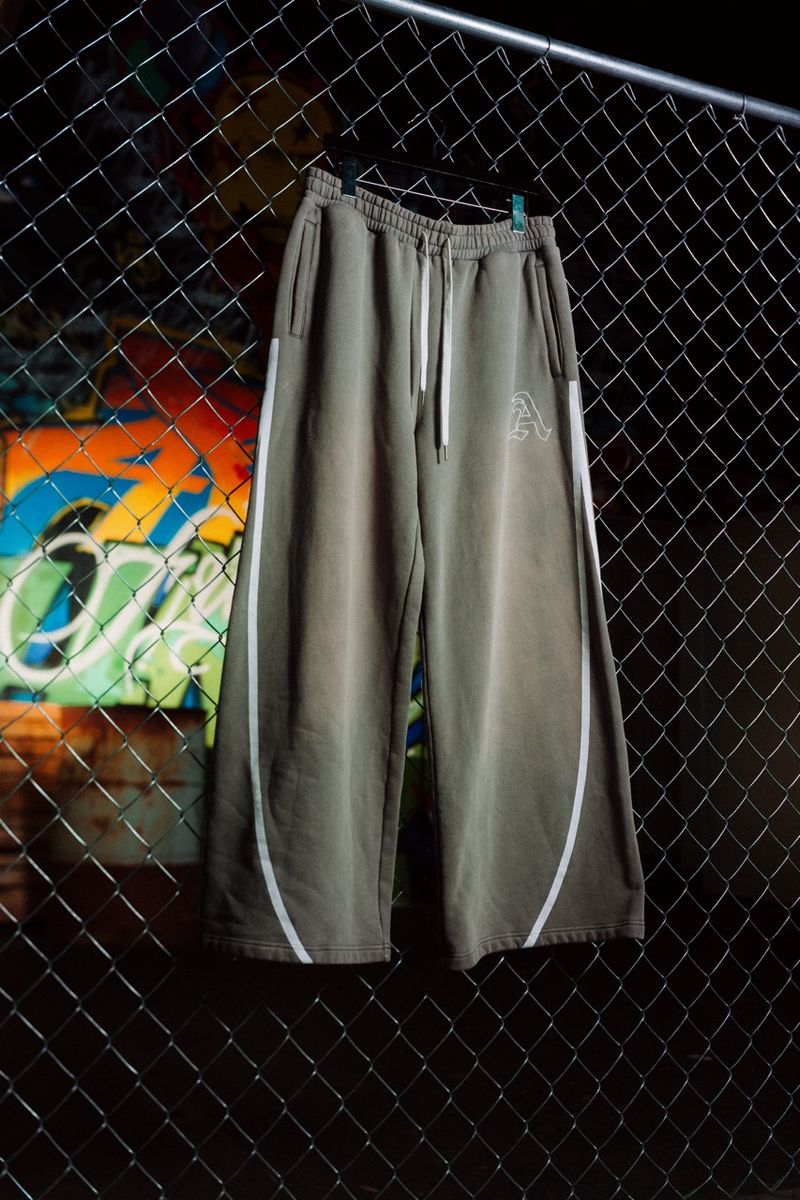 Authentics Pants